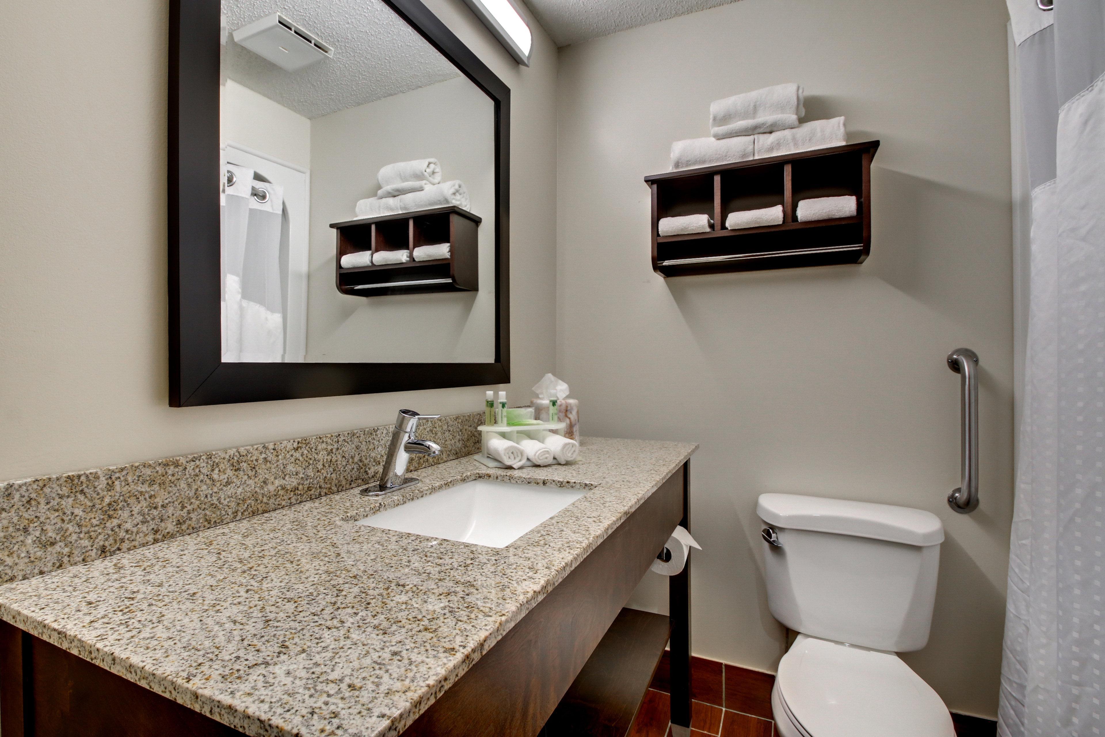 Holiday Inn Express Marshfield - Springfield Area By Ihg Bagian luar foto
