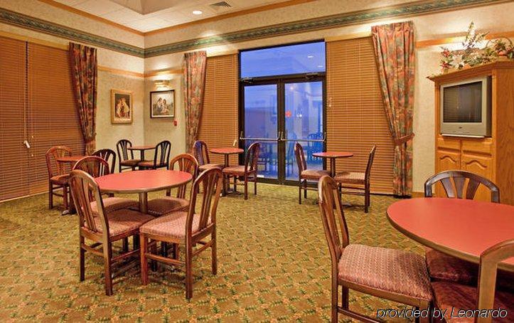 Holiday Inn Express Marshfield - Springfield Area By Ihg Restoran foto